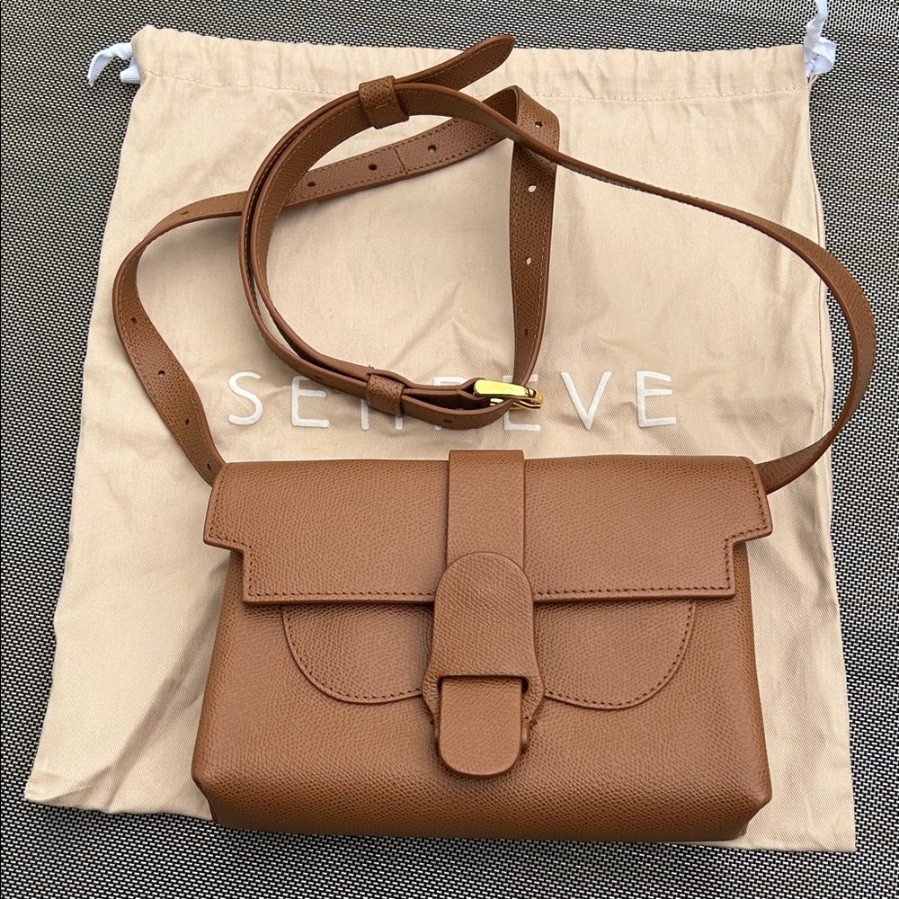 Senreve Aria Belt Bag + gold chain